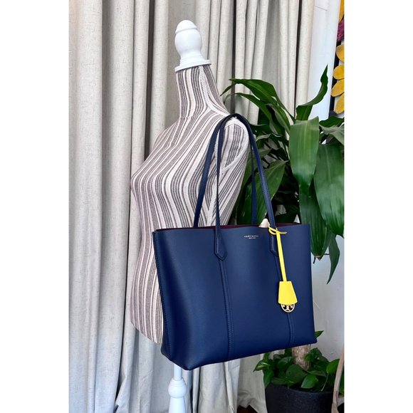 ♦️AUTHENTIC TORY BURCH NAVY BLUE PERRY TOTE/HANDBAG - Picture 12 of 14